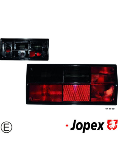 Lampa tylna ze szkłem czerwonym/przyciemnianym (smoked)